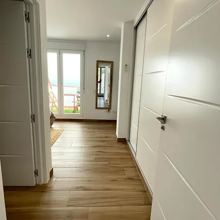 Spectacular 3-bedroom Apartment *